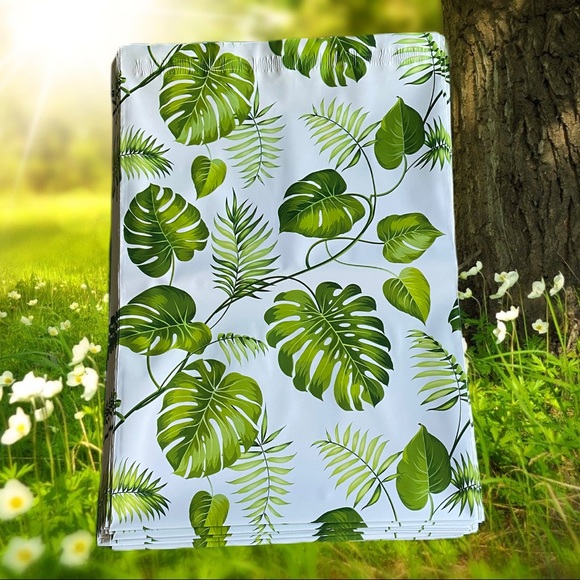 50 10X13 Leaves Poly Mailers PRICE IS FIRM WEEKEND SALE - Picture 5 of 8